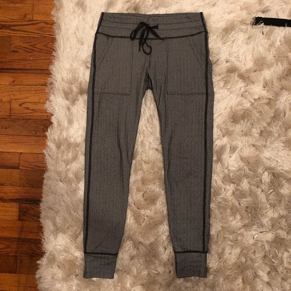 Aerie super soft patterned leggings